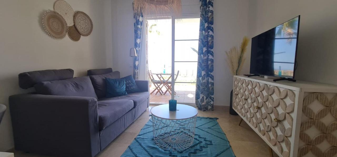 Small Oasis - Appartement 6 Personnes 마닐바 외부 사진