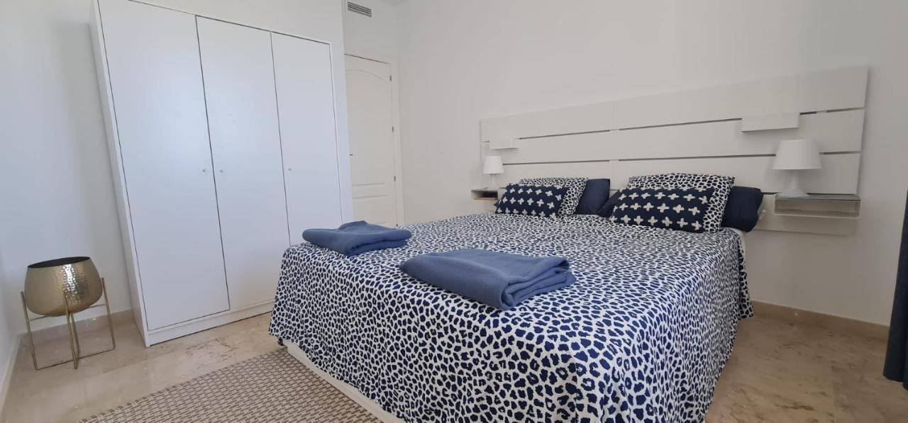 Small Oasis - Appartement 6 Personnes 마닐바 외부 사진